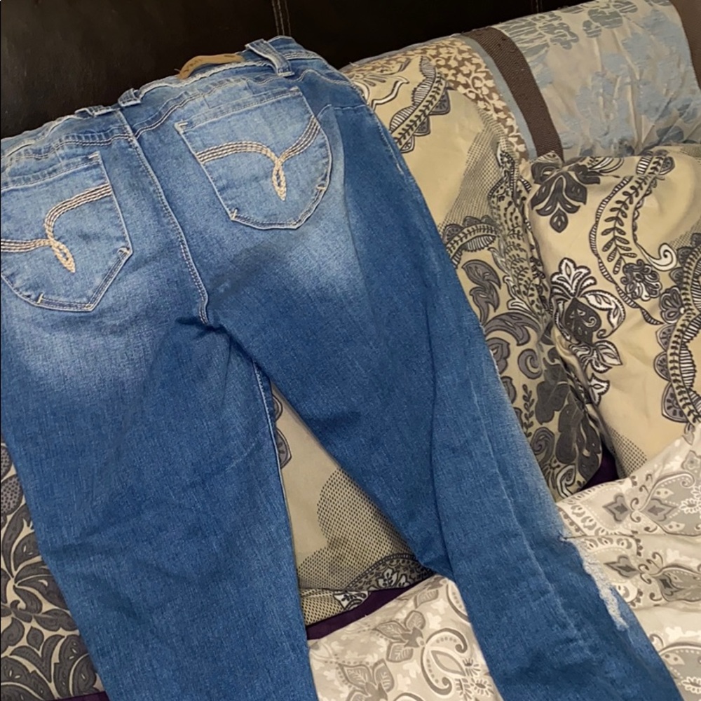 Jeans - Picture 2 of 2